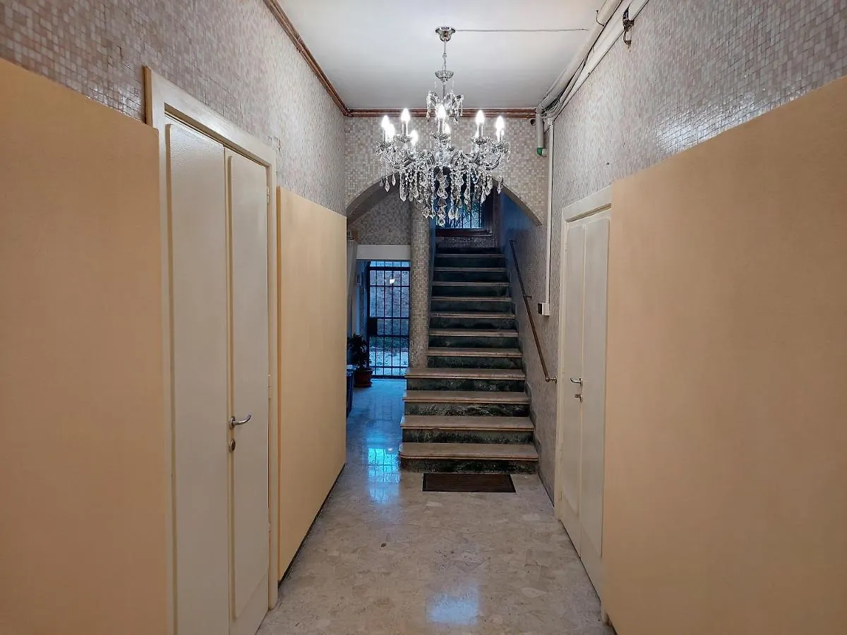 Apartment Residenza Donini In Venice Suite 1 Italy